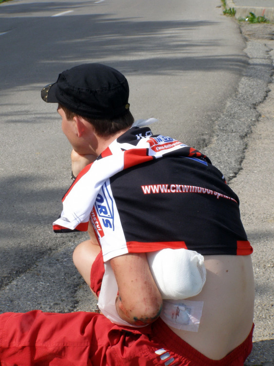 zadumaný cyklista