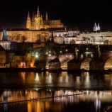 Nočná stovežatá Praha